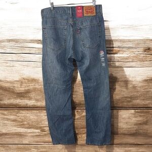 32x32 Levi's Blue Straight Jeans Classic Style Denim NWT Comfortable Casual